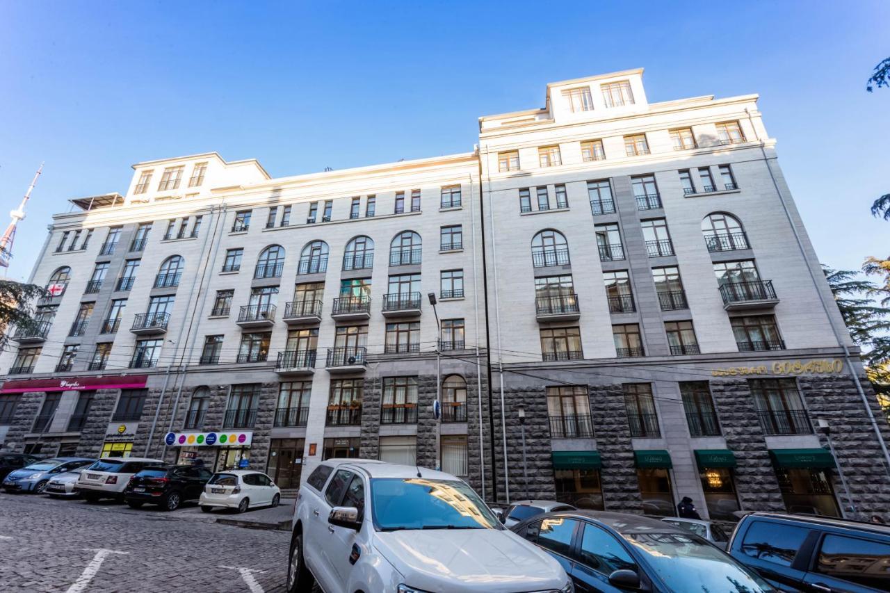 Lovely 2 Bedroom Flat Тбілісі Екстер'єр фото
