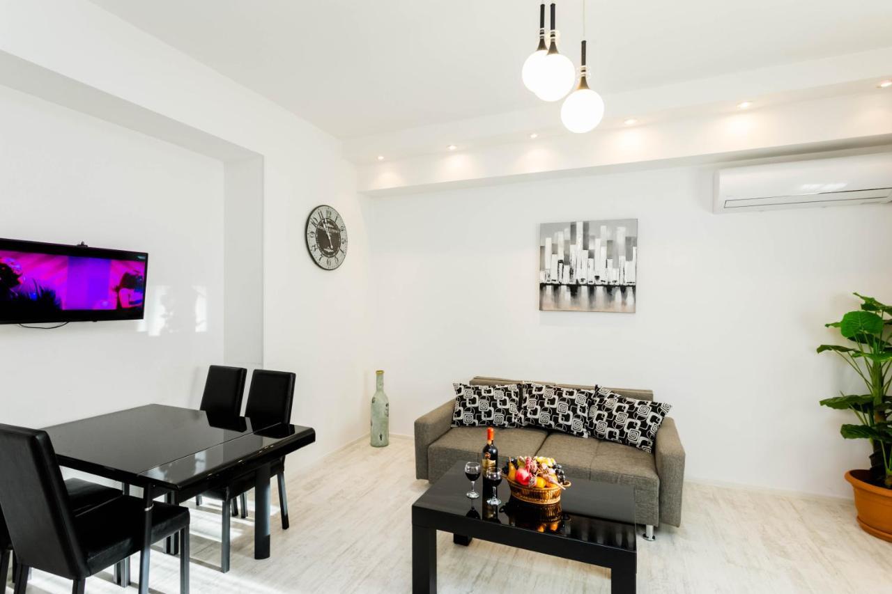 Lovely 2 Bedroom Flat Тбілісі Екстер'єр фото